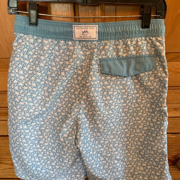 Southern Tide Boys Swimsuit - Picture 7 of 8
